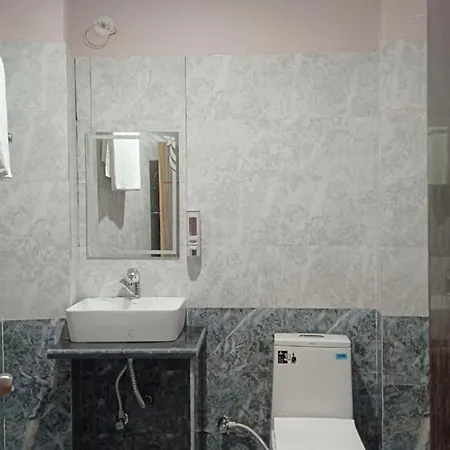 Hotel Kashi In Rajghat ! Varanasi - Offers Luxurious Rooms And Fully Air - Conditioned Hotel With Lift And Wifi Facility Exterior photo