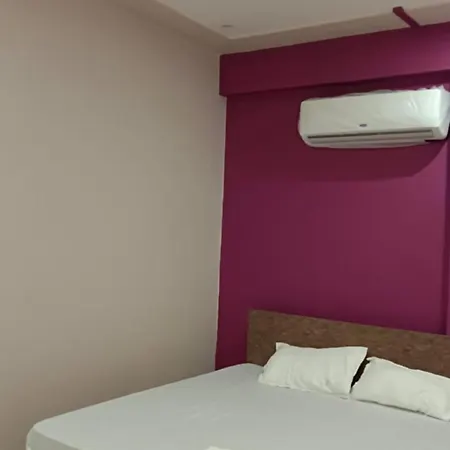 Hotel Kashi In Rajghat ! Varanasi - Offers Luxurious Rooms And Fully Air - Conditioned Hotel With Lift And Wifi Facility Exterior photo