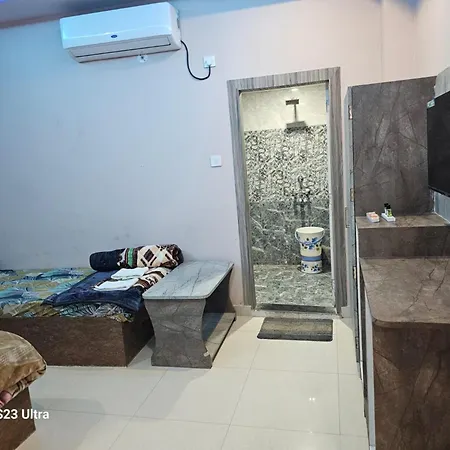Hotel Kashi In Rajghat ! Varanasi - Offers Luxurious Rooms And Fully Air - Conditioned Hotel With Lift And Wifi Facility Exterior photo