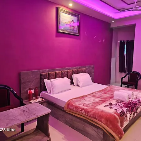 Hotel Kashi In Rajghat ! Varanasi - Offers Luxurious Rooms And Fully Air - Conditioned Hotel With Lift And Wifi Facility Exterior photo