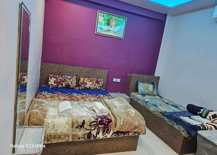 Hotel Kashi In Rajghat ! Varanasi - Offers Luxurious Rooms And Fully Air - Conditioned Hotel With Lift And Wifi Facility
