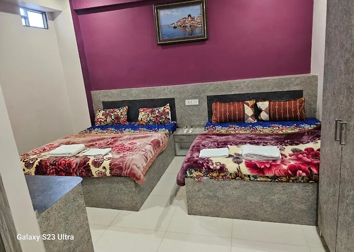 Hotel Kashi In Rajghat ! Varanasi - Offers Luxurious Rooms And Fully Air - Conditioned Hotel With Lift And Wifi Facility
